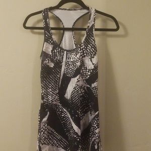 NWOT Lululemon Razorback Tank size 6